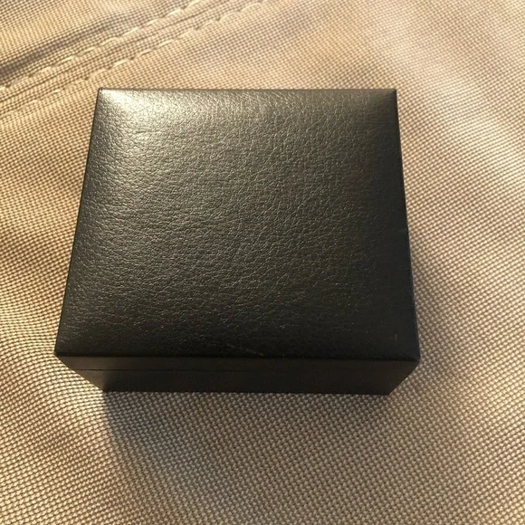 Necklace​ - Picture 4 of 4